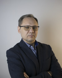 Олег Руководитель группы продаж Bookingcar.ru