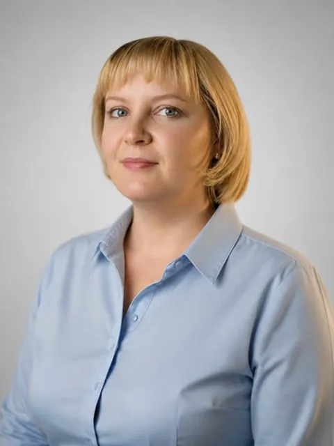 Алена — Руководитель группы продаж vsaunah.ru